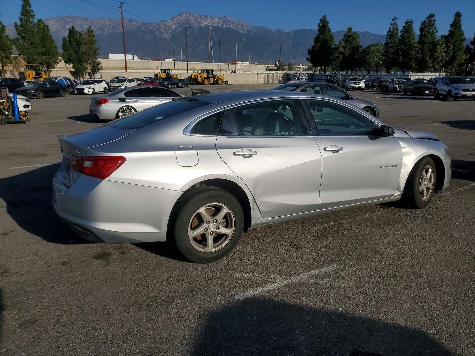 Photo 3 from auction – 2016 CHEVROLET MALIBU LS with VIN 1G1ZB5ST0GF300840