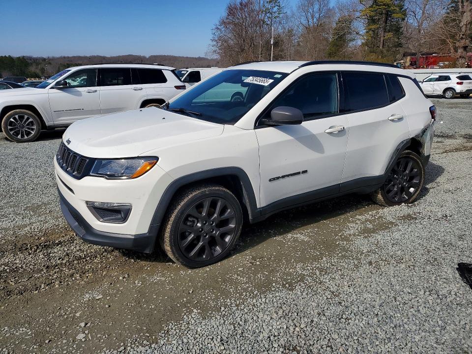JEEP COMPASS 2021 with VIN 3C4NJCEB4MT602326 - Photo from auction