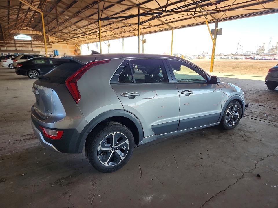 Photo 3 from auction – 2023 KIA NIRO with VIN KNDCP3LE0P5082567