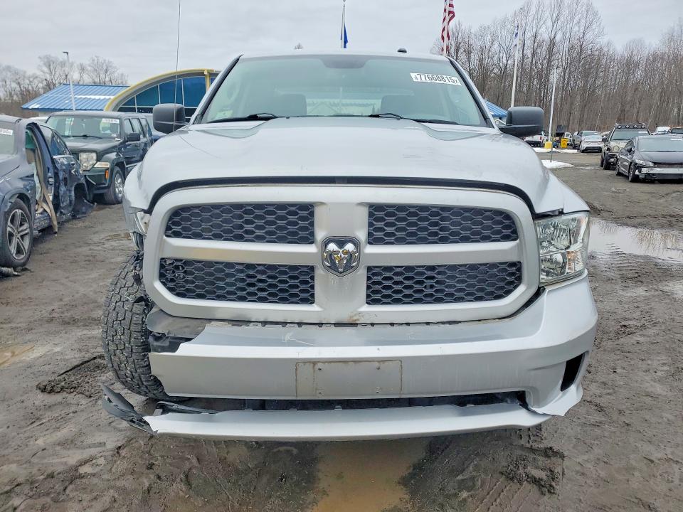 Photo 5 from auction – 2015 RAM 1500 with VIN 3C6RR7KT0FG699977