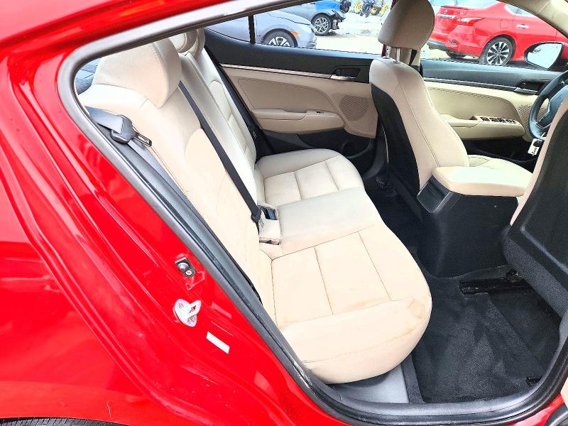 Photo 10 from auction – 2017 HYUNDAI ELANTRA with VIN KMHD74LF1HU061801