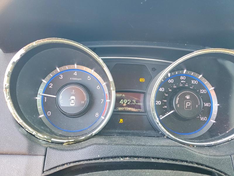 Photo 9 from auction – 2011 HYUNDAI SONATA SE with VIN 5NPEC4AC3BH239156