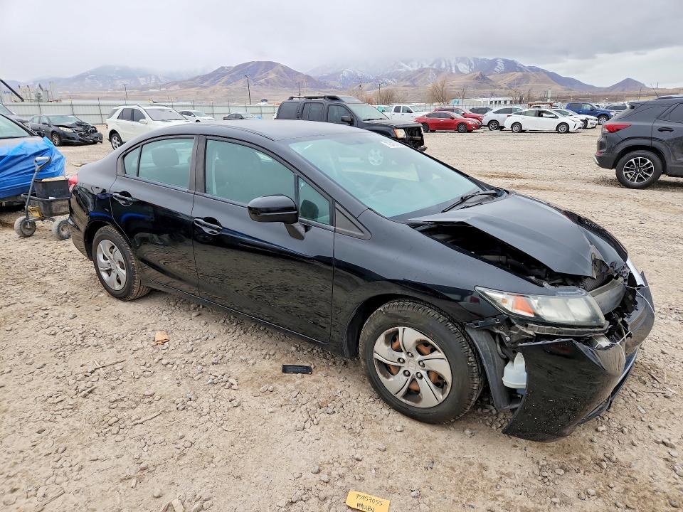 Photo 4 from auction – 2014 HONDA CIVIC LX with VIN 19XFB2E50EE075929