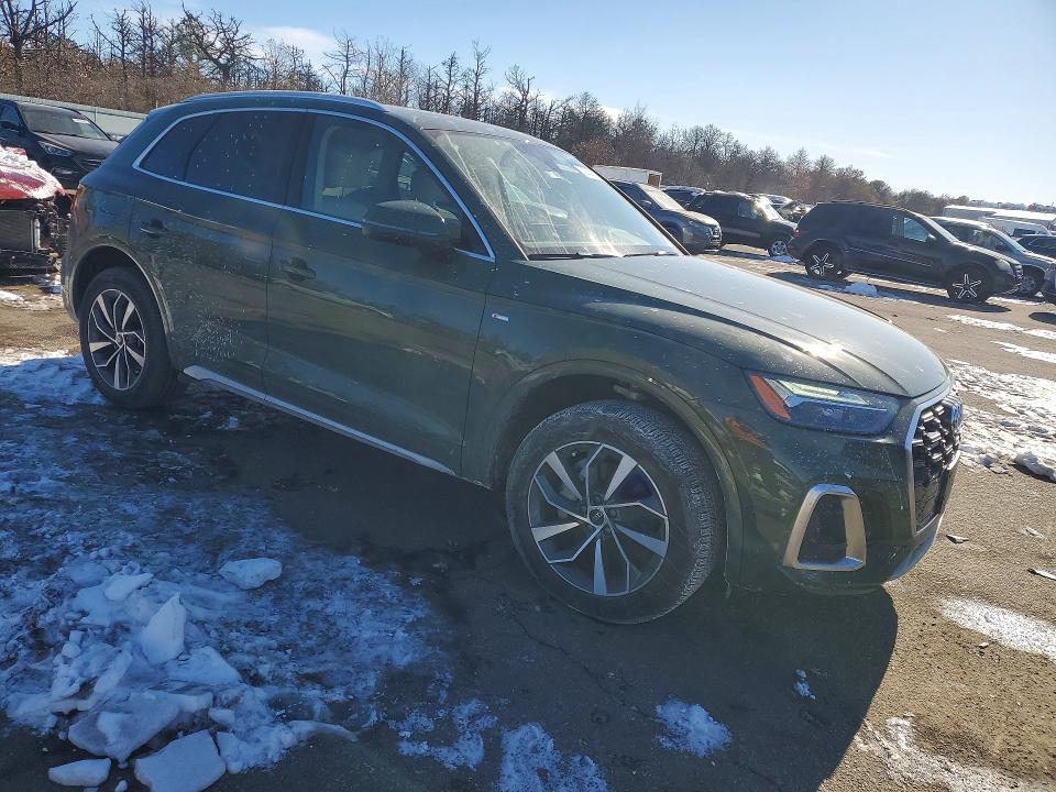 Photo 4 from auction – 2023 AUDI Q5 PREMIUM with VIN WA1EAAFYXP2128566