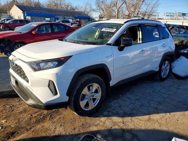 TOYOTA RAV4 LE 2021 con VIN JTMLWRFV8MD130206 - Foto de la subasta