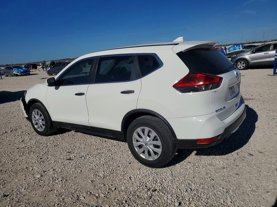 Photo 2 from auction – 2017 NISSAN ROGUE with VIN 5N1AT2MT0HC847103