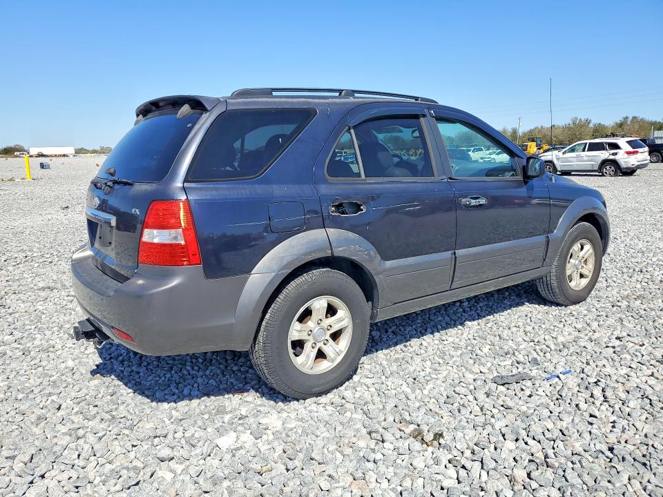 Photo 3 from auction – 2008 KIA SORENTO with VIN KNDJD736685857620