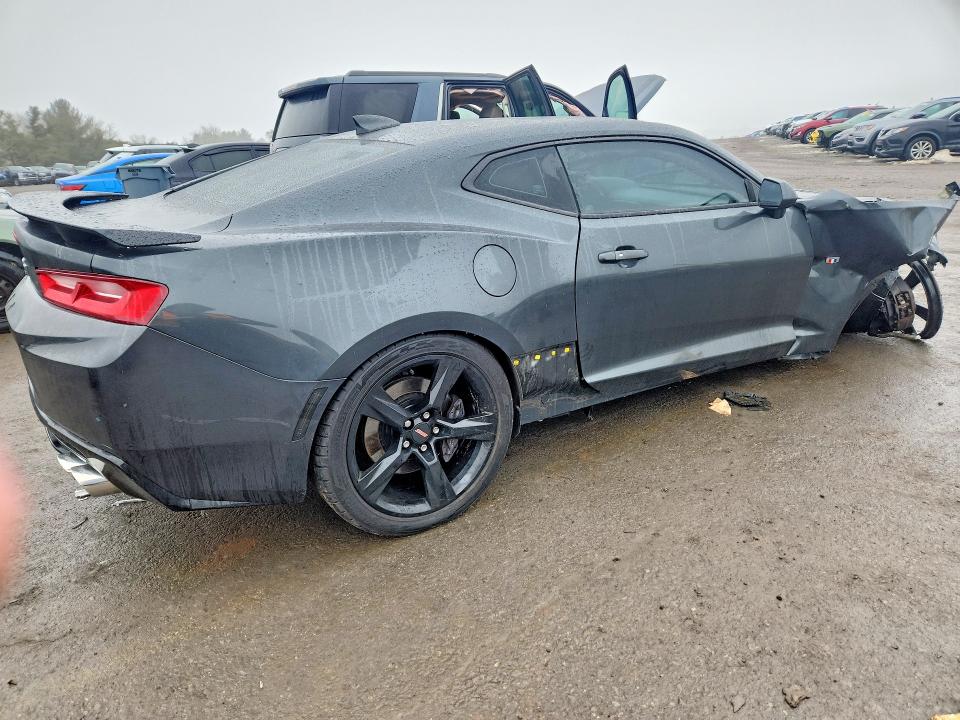 Photo 3 from auction – 2018 CHEVROLET CAMARO with VIN 1G1FF1R73J0119623