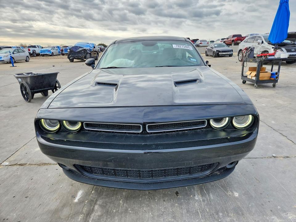 Photo 5 from auction – 2017 DODGE CHALLENGER with VIN 2C3CDZAG6HH502055