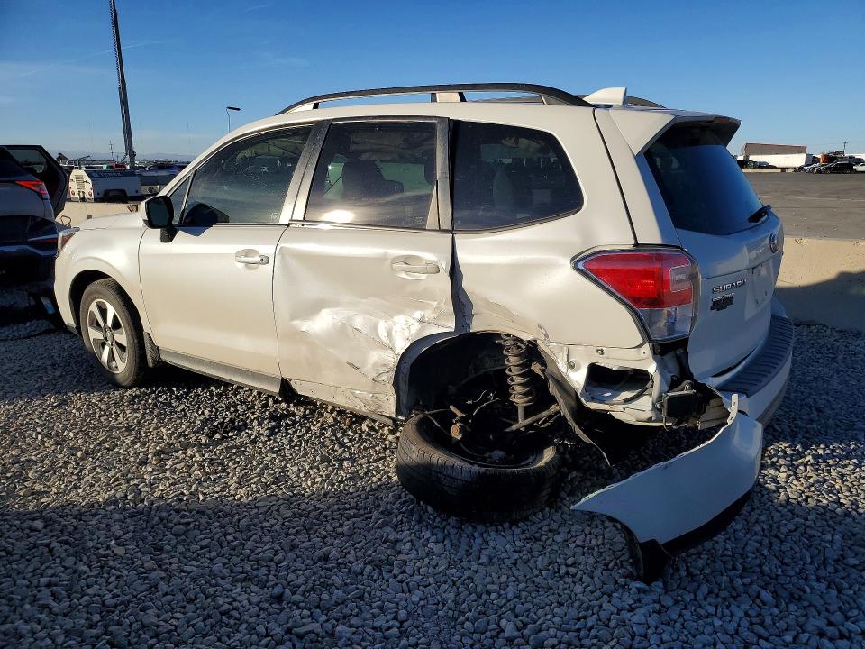 Photo 2 from auction – 2018 SUBARU FORESTER 2 with VIN JF2SJAGC6JH485826
