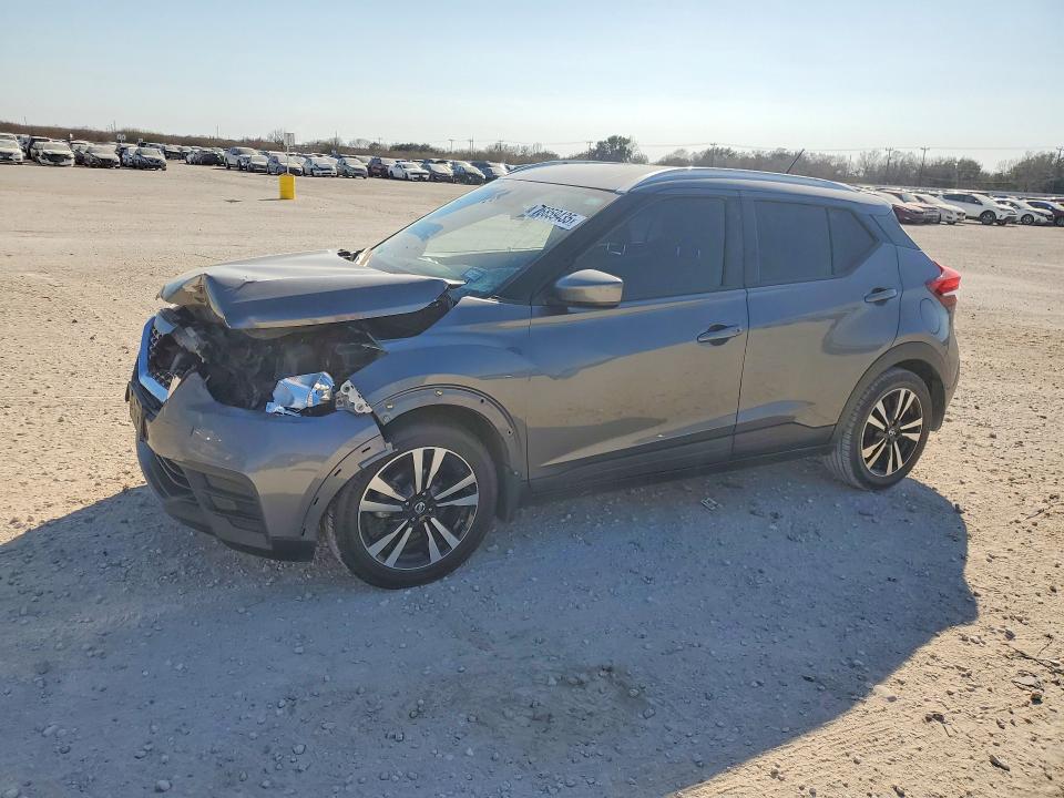 NISSAN KICKS 2020 with VIN 3N1CP5CV6LL541898 - Photo from auction