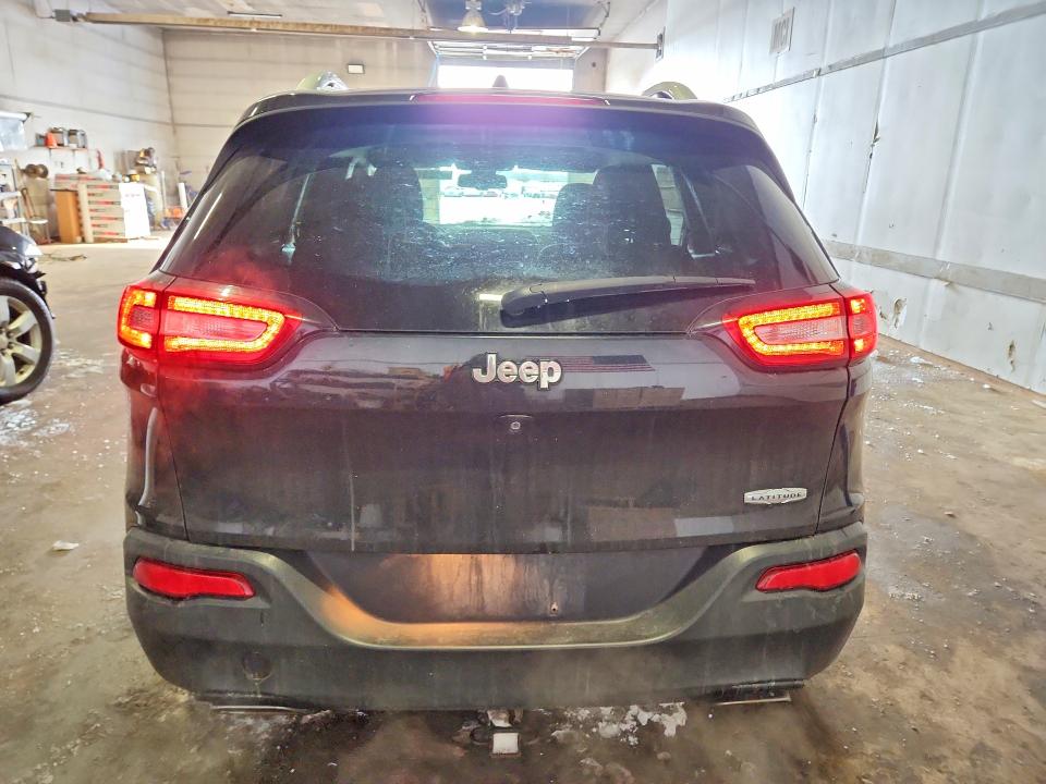 Photo 6 from auction – 2016 JEEP CHEROKEE L with VIN 1C4PJLCS7GW370945