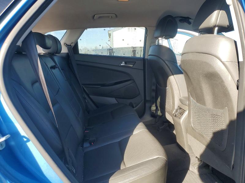 Photo 11 from auction – 2016 HYUNDAI TUCSON with VIN KM8J33A23GU230157