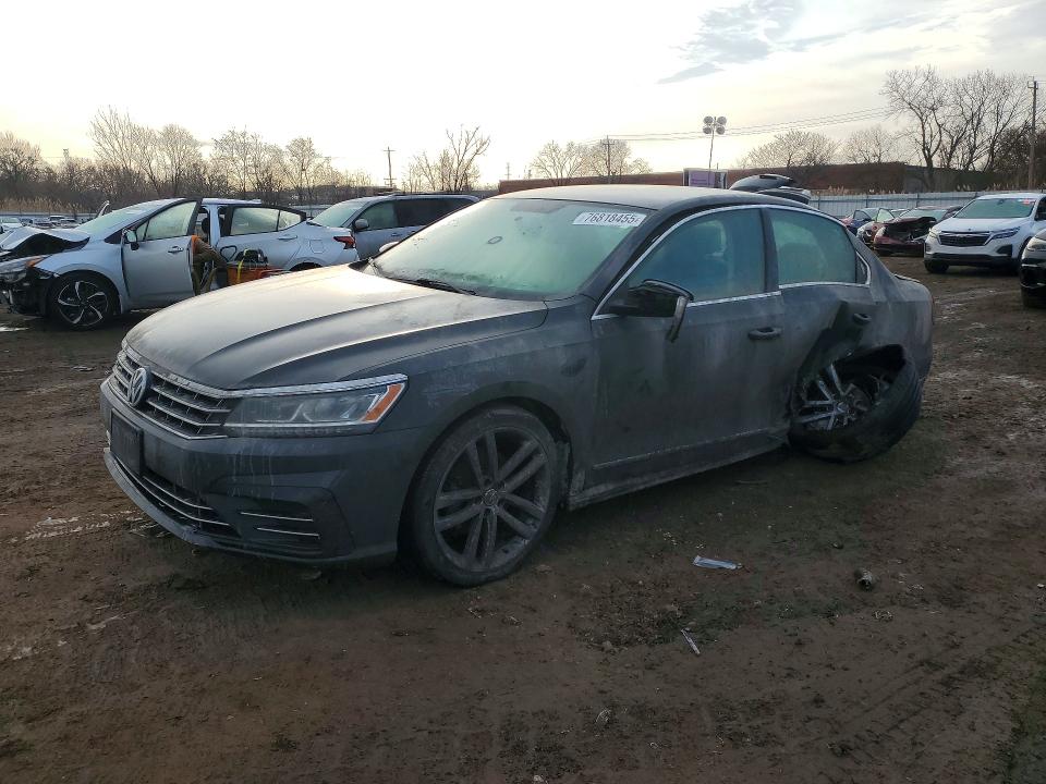 VOLKSWAGEN PASSAT S 2016 with VIN 1VWAT7A31GC062591 - Photo from auction