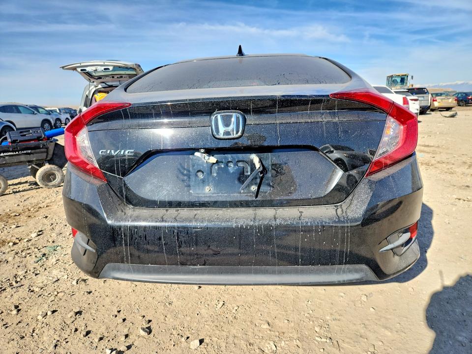 Photo 6 from auction – 2018 HONDA CIVIC with VIN 2HGFC2F79JH529544