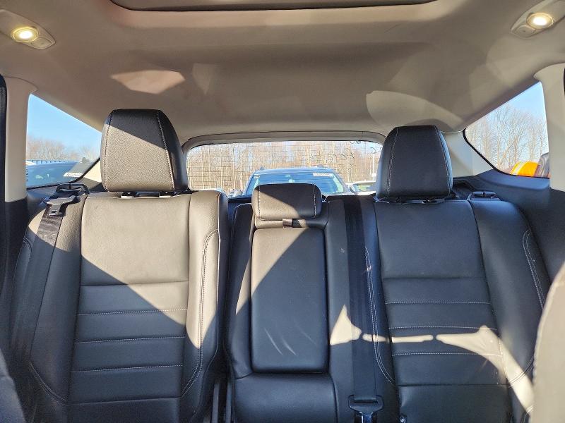 Photo 10 from auction – 2015 FORD ESCAPE with VIN 1FMCU9J97FUA72345