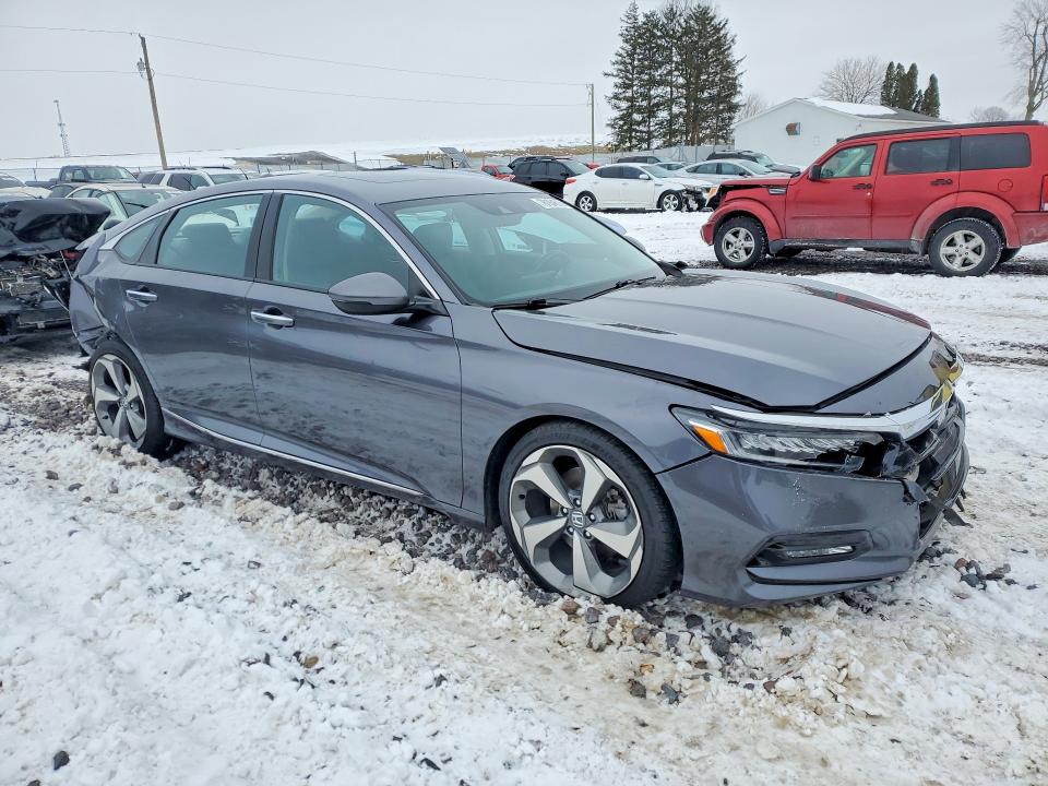 Photo 4 from auction – 2020 HONDA ACCORD TOU with VIN 1HGCV2F97LA014087