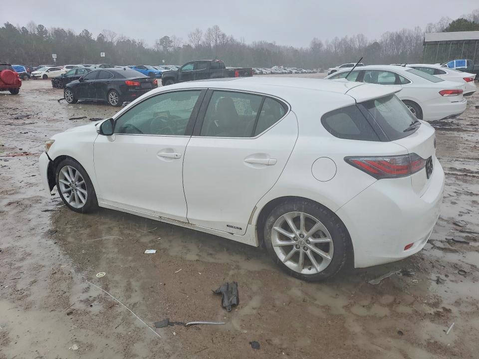 Photo 2 from auction – 2011 LEXUS CT with VIN JTHKD5BH2B2021337