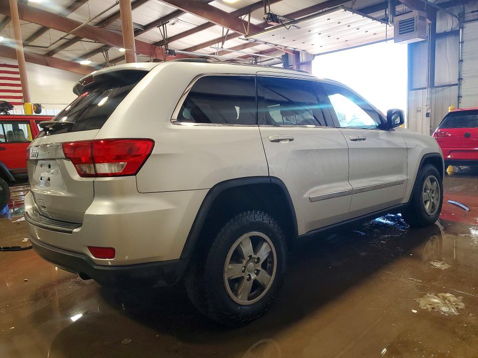 Zdjęcie 3 z aukcji – 2012 JEEP GRAND CHER z VIN 1C4RJFAG2CC128794