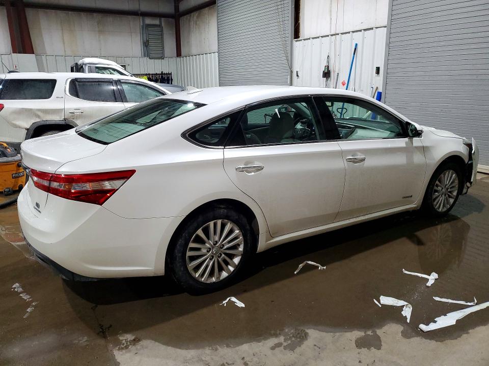 Photo 3 from auction – 2015 TOYOTA AVALON HYB with VIN 4T1BD1EB9FU047294