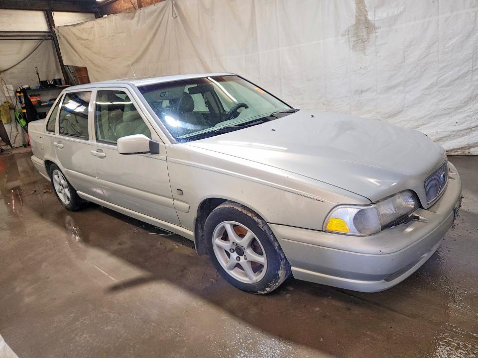 صورة رقم 4 من المزاد - 2000 VOLVO S70 مع VIN YV1LS61J3Y2641879