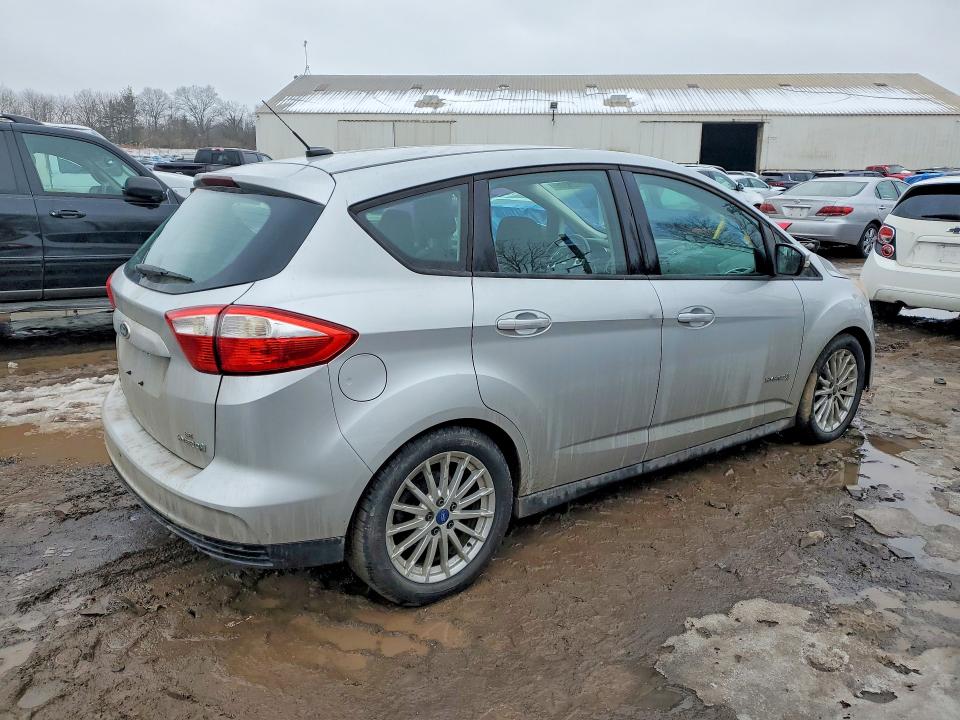 Photo 3 from auction – 2013 FORD C-MAX with VIN 1FADP5AU0DL503355