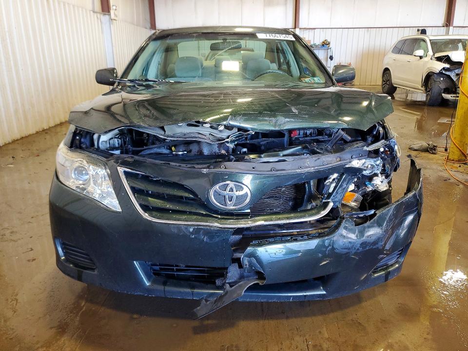 Photo 5 from auction – 2011 TOYOTA CAMRY with VIN 4T1BF3EK4BU599477