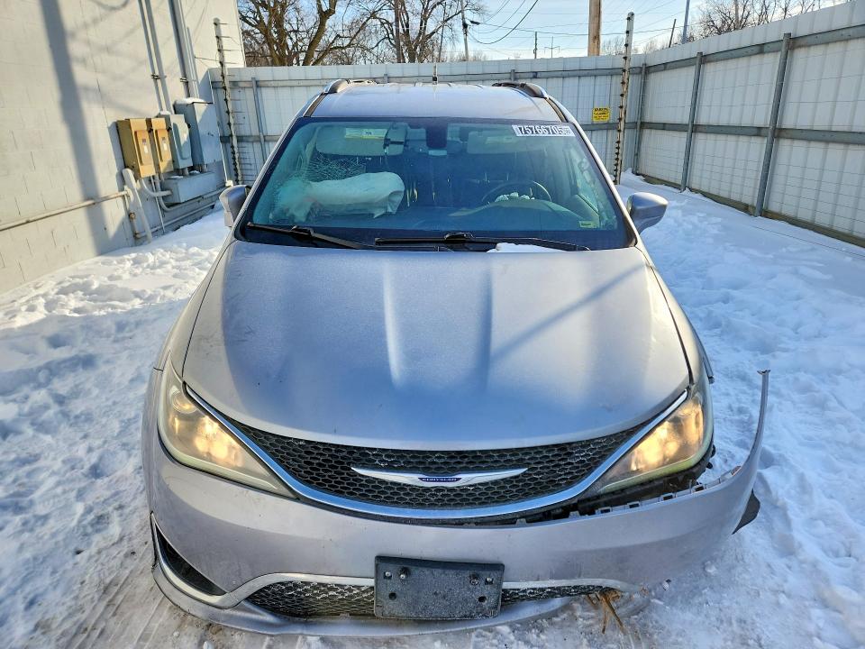 Фото 5 с аукциона – 2020 CHRYSLER PACIFICA T с VIN 2C4RC1BG0LR280432