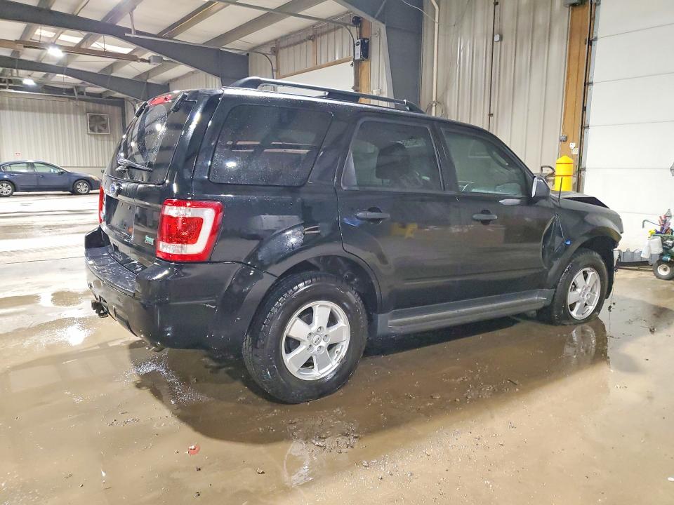 Photo 3 from auction – 2012 FORD ESCAPE with VIN 1FMCU0DG2CKB51399