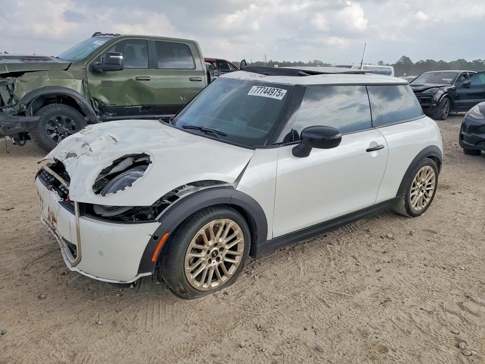 MINI COOPER 2025 with VIN WMW23GD06S2W28331 - Photo from auction