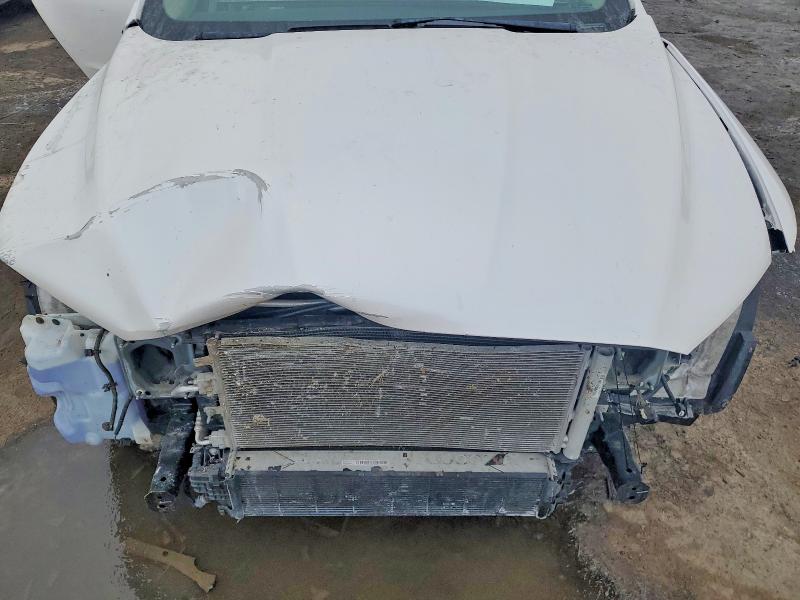Photo 11 from auction – 2018 FORD FUSION with VIN 3FA6P0HD6JR205052