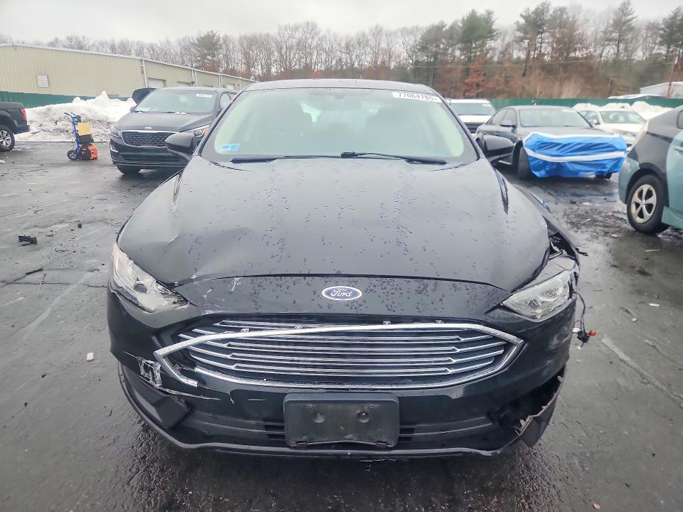 Photo 5 from auction – 2017 FORD FUSION with VIN 3FA6P0HD2HR153154