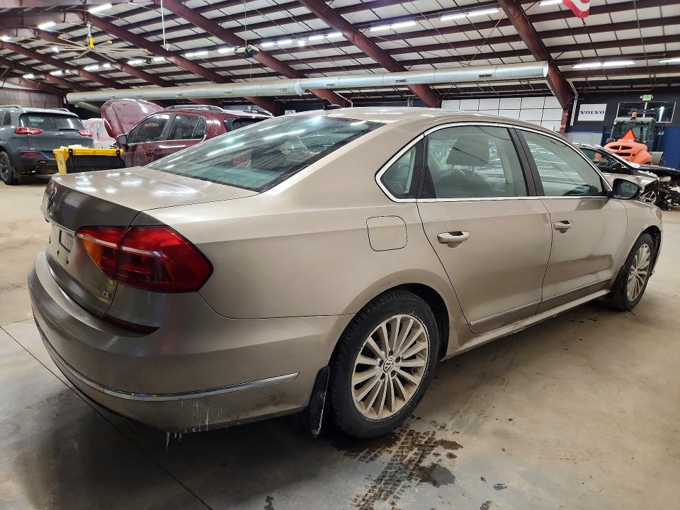 Photo 3 from auction – 2016 VOLKSWAGEN PASSAT with VIN 1VWBT7A39GC018293