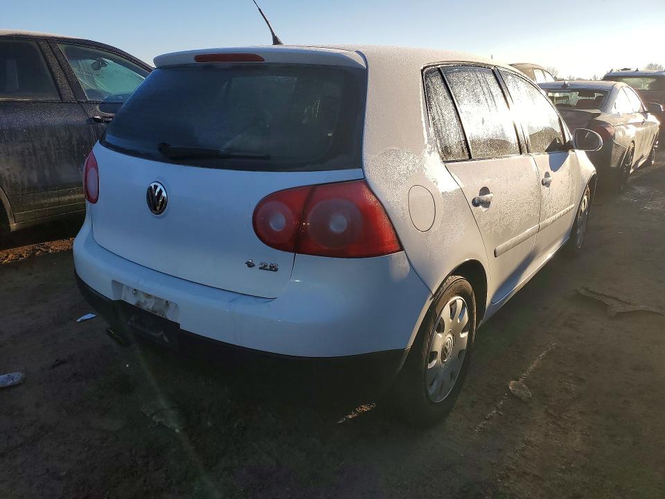 Photo 3 from auction – 2009 VOLKSWAGEN RABBIT with VIN WVWDA71K99W024007