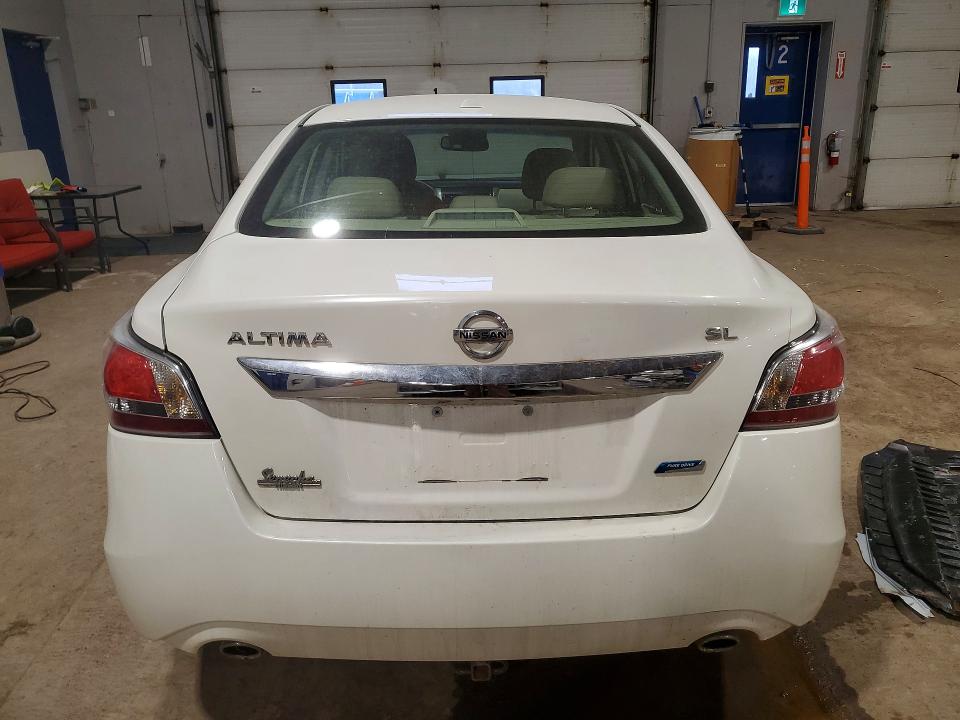 Photo 6 from auction – 2015 NISSAN ALTIMA with VIN 1N4AL3APXFN318637