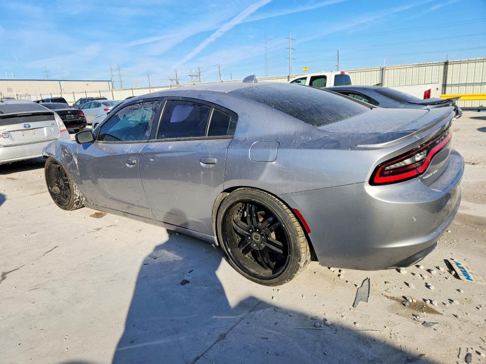 Foto 2 de la subasta – 2015 DODGE CHARGER R/ con VIN 2C3CDXCT1FH734557