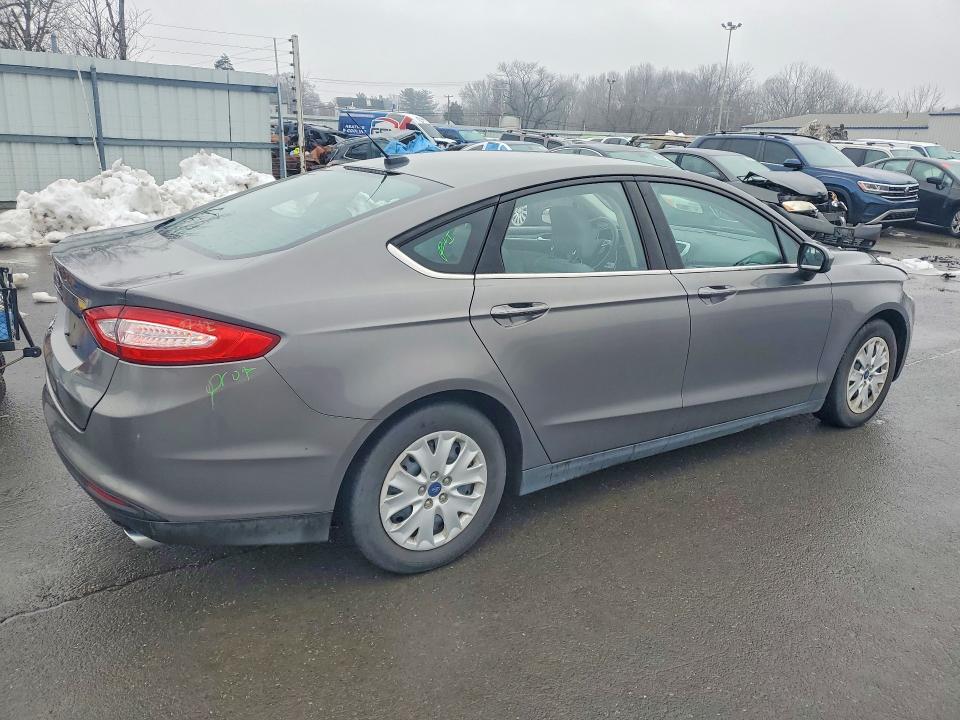 Photo 3 from auction – 2014 FORD FUSION S with VIN 3FA6P0G73ER311167