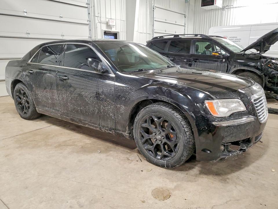 Photo 4 from auction – 2013 CHRYSLER 300 with VIN 2C3CCARG6DH533499