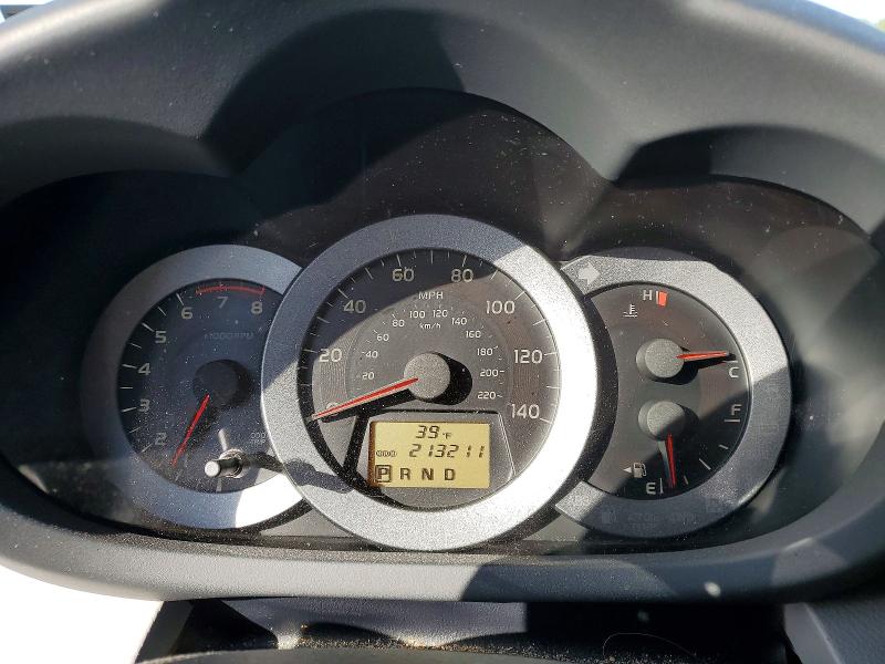 Photo 9 from auction – 2011 TOYOTA RAV4 with VIN JTMBF4DV1BD040331