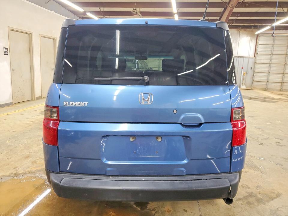 Photo 6 from auction – 2006 HONDA ELEMENT EX with VIN 5J6YH28726L010197