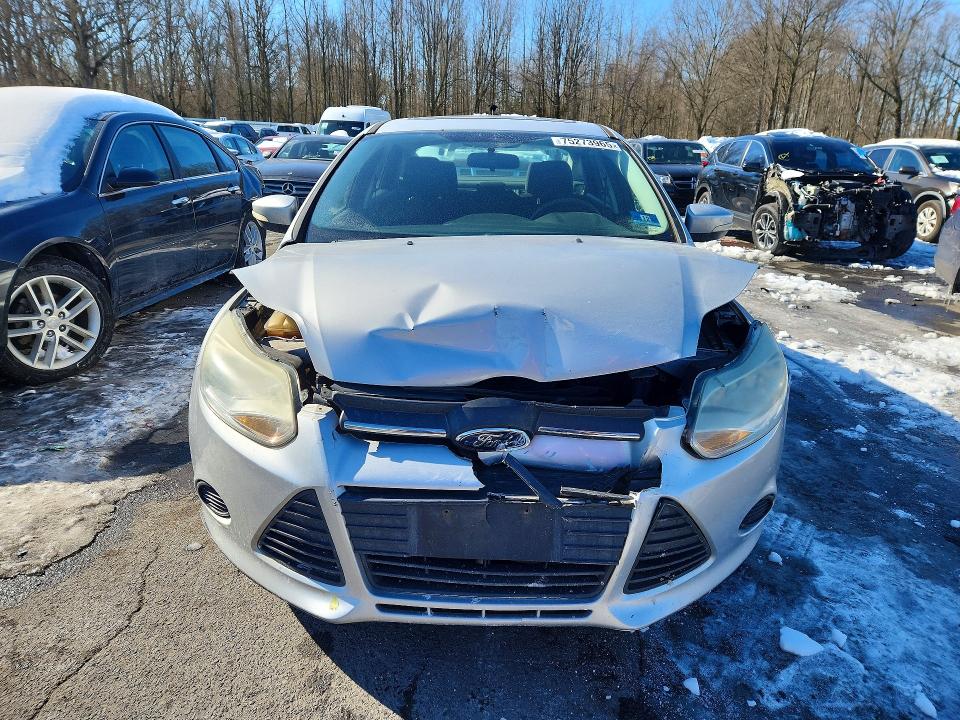 Photo 5 from auction – 2014 FORD FOCUS SE with VIN 1FADP3F22EL242212