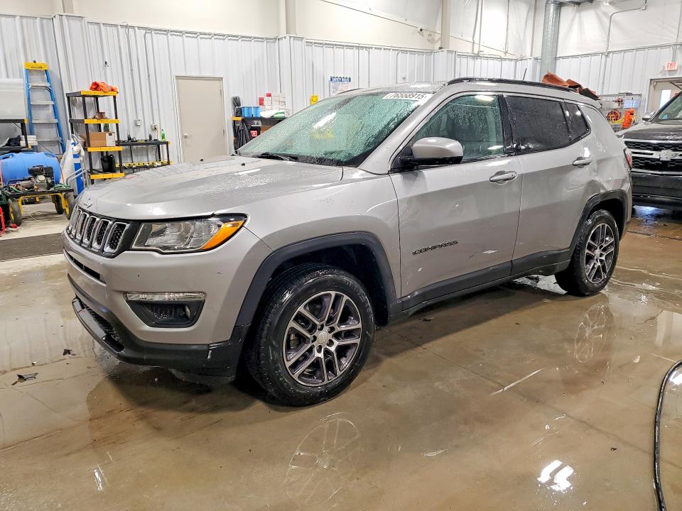 JEEP COMPASS LA 2017 with VIN 3C4NJDBB5HT597346 - Photo from auction