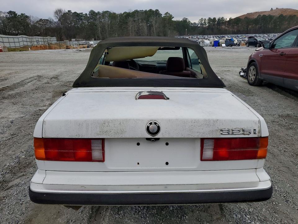 Photo 6 from auction – 1990 BMW 325 with VIN WBABB2310LEC20863