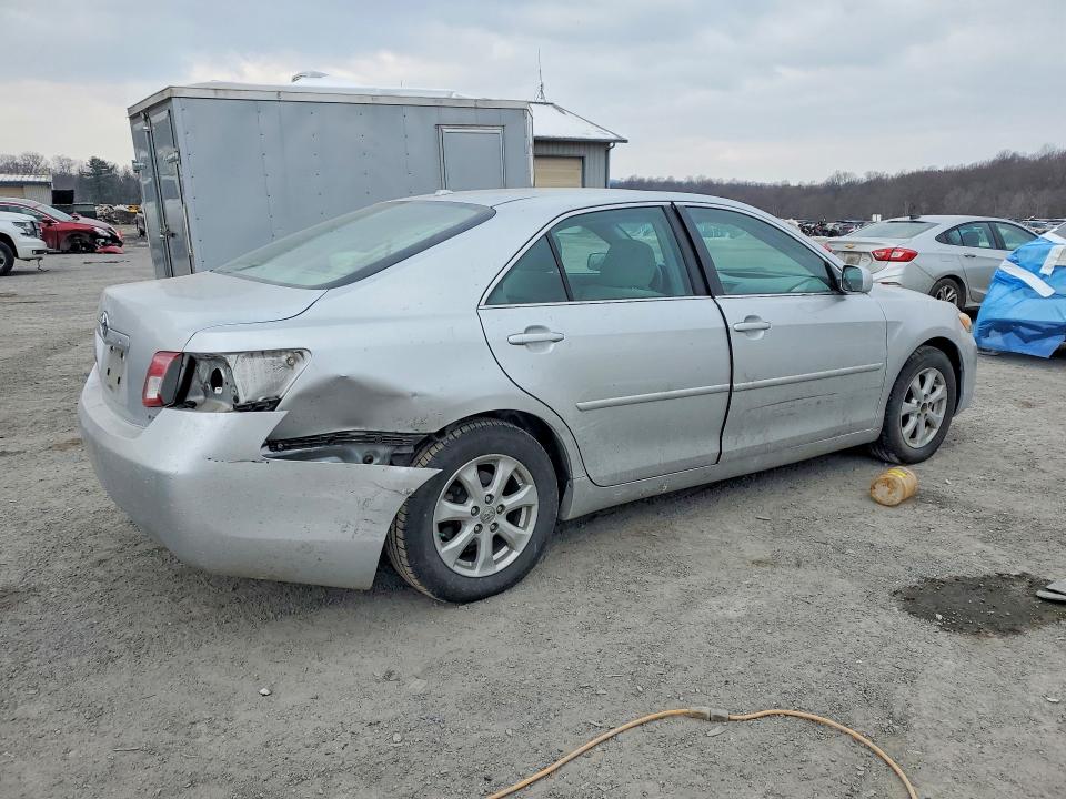 Zdjęcie 3 z aukcji – 2011 TOYOTA CAMRY BASE z VIN 4T1BF3EK6BU146154