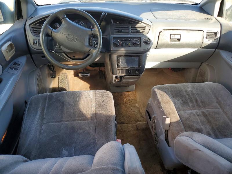 Photo 8 from auction – 2002 TOYOTA SIENNA with VIN 4T3ZF19C42U488635