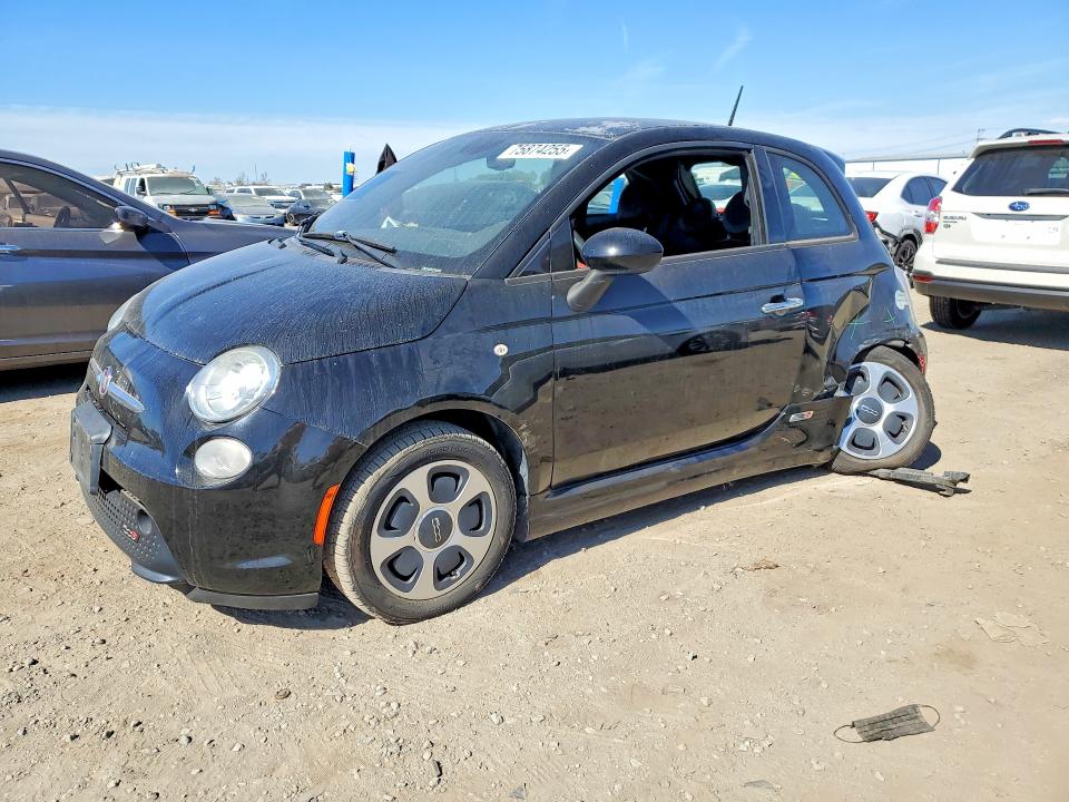 FIAT 500 2015 with VIN 3C3CFFGE3FT721350 - Photo from auction