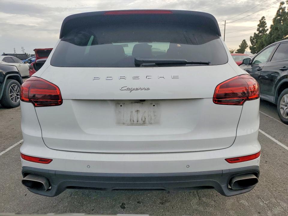 Photo 6 from auction – 2018 PORSCHE CAYENNE with VIN WP1AA2A2XJKA05577