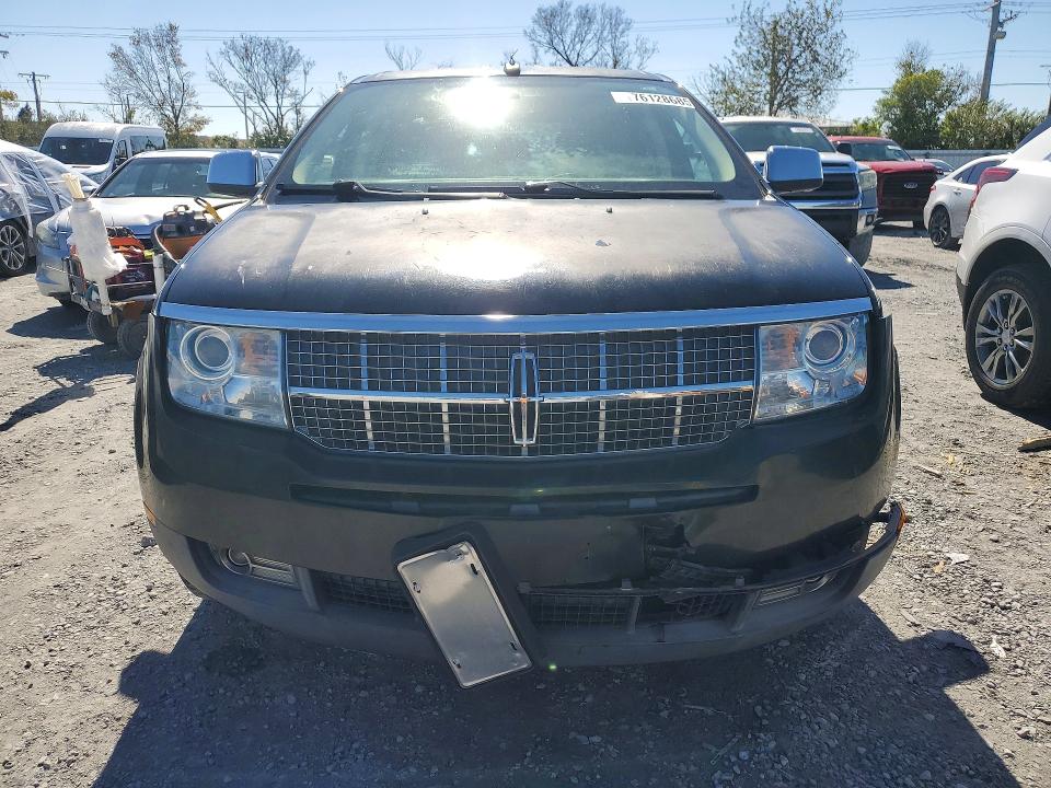 Photo 5 from auction – 2008 LINCOLN MKX with VIN 2LMDU88C18BJ09015