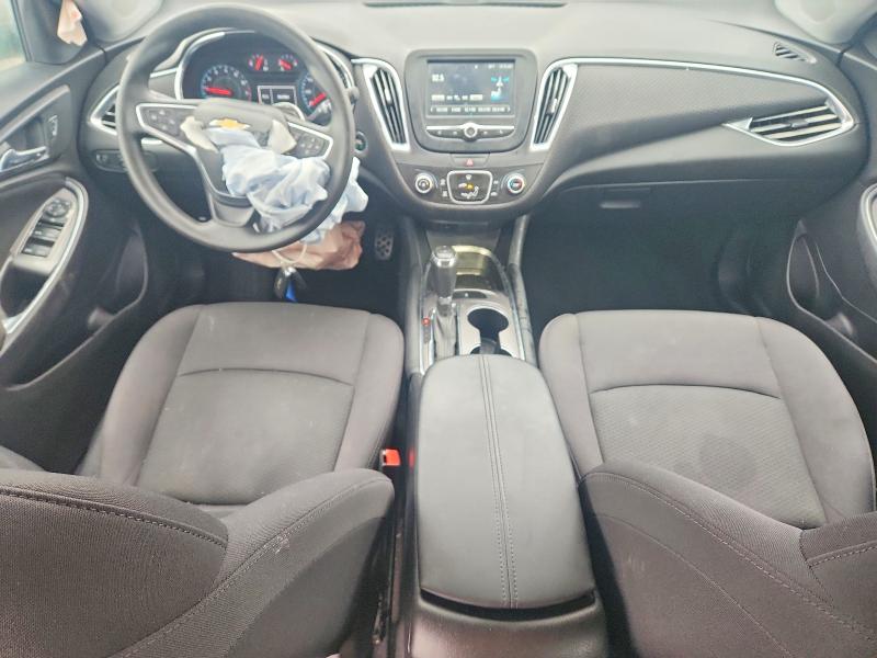 Photo 8 from auction – 2017 CHEVROLET MALIBU with VIN 1G1ZE5ST8HF170752