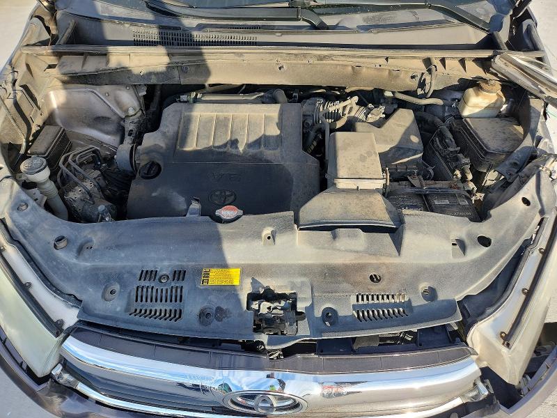 Photo 12 from auction – 2015 TOYOTA HIGHLANDER with VIN 5TDZKRFH1FS109351